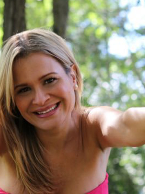 Lcda. Arlene Questell Aguirre